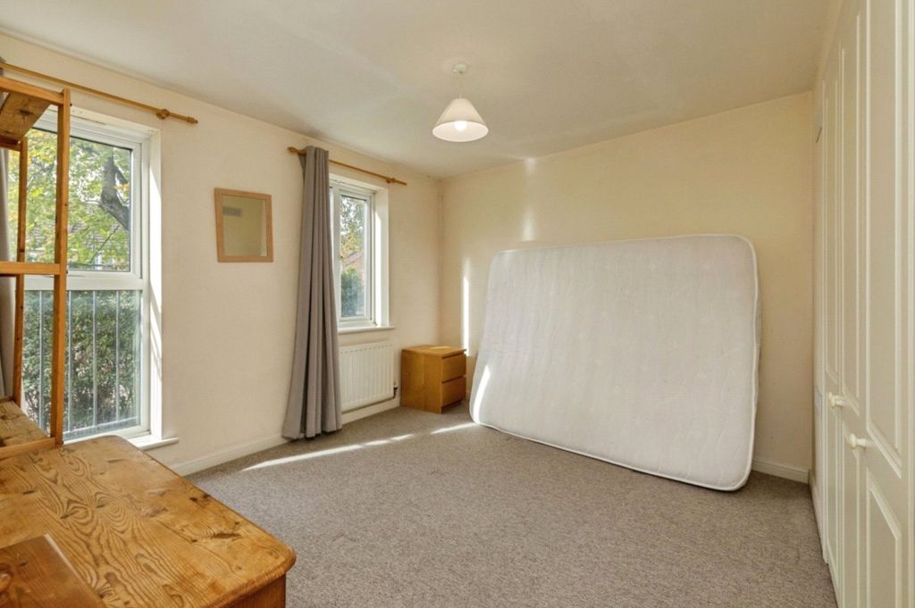 Property photo 3 of 8 Picture No. 08