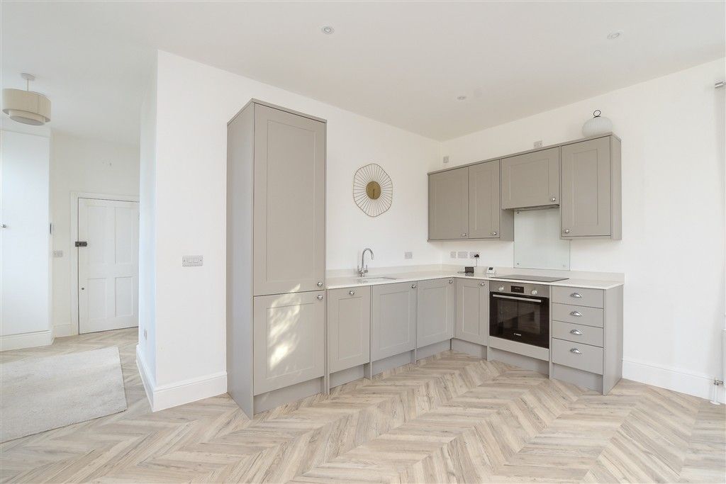 Property photo 3 of 13 Kitchen/Sitting Area