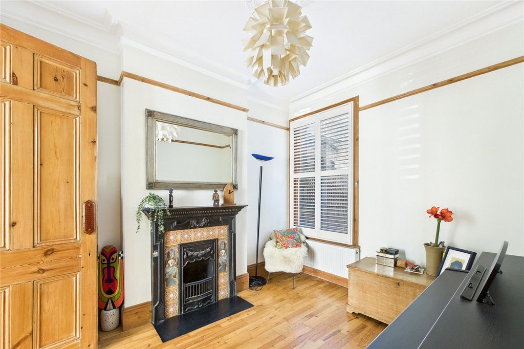 Property photo 3 of 11 Picture No. 04