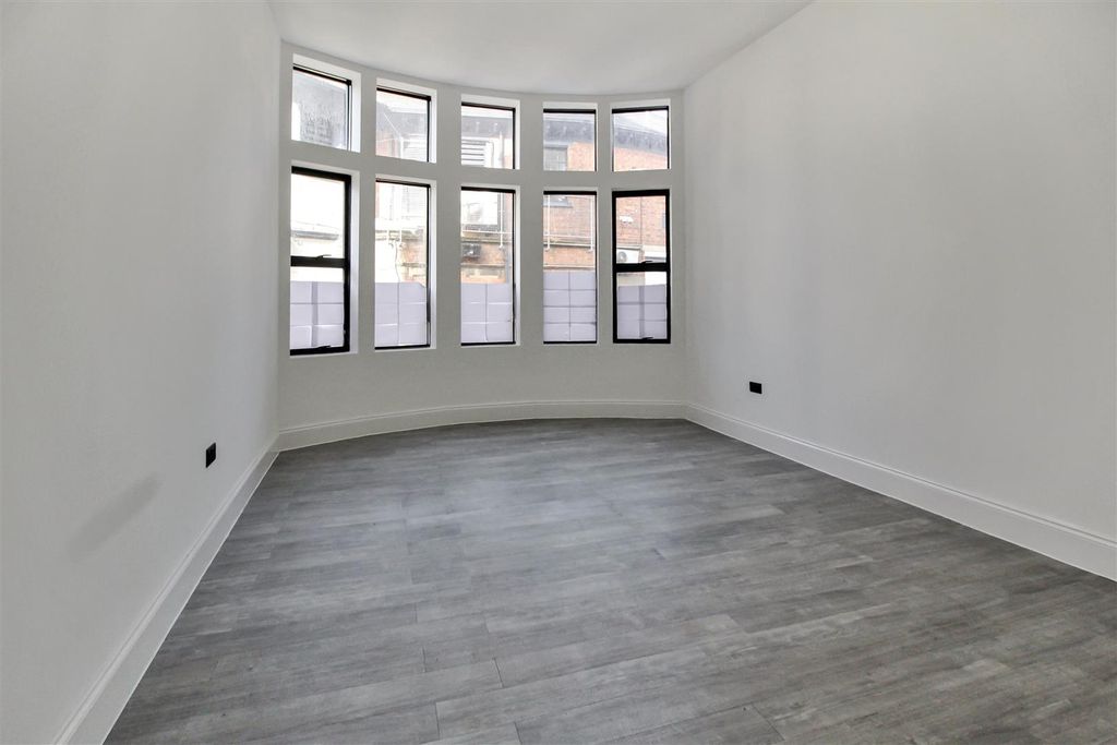 Property photo 2 of 9 Img_0130.Jpeg