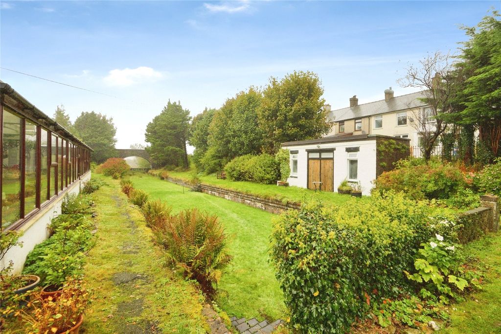 Property photo 3 of 14 Picture No. 05