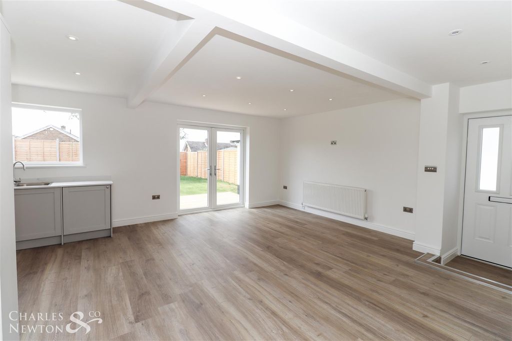Property photo 3 of 19 Img_2763.Jpg