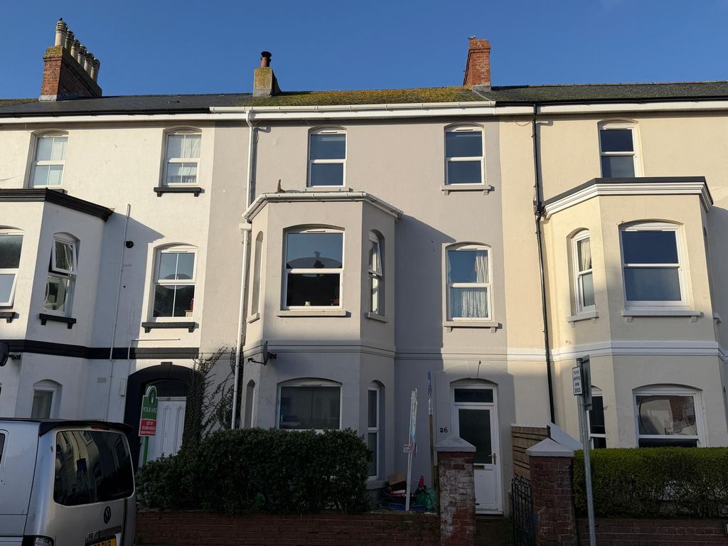 Property photo 1 of 5