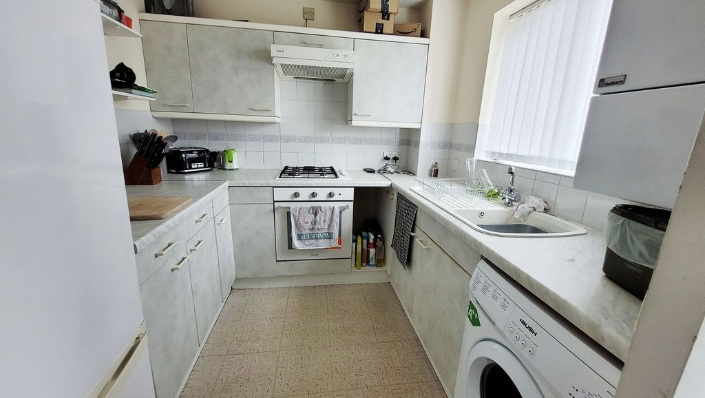 Property photo 3 of 8