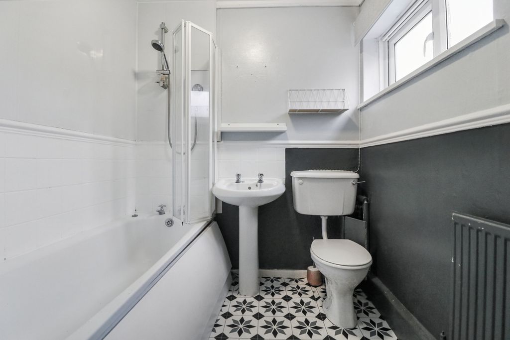 Property photo 3 of 11 3 Miniott Walk, Hemlington, Middlesbrough, Cleveland, Ts8 9Na