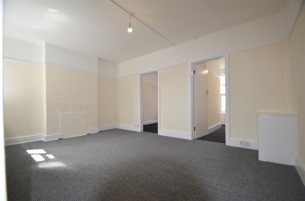 Property photo 2 of 7 Dsc_0256 (1).Jpg