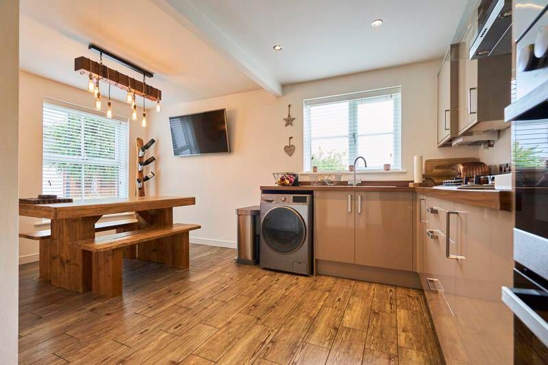 Property photo 2 of 23