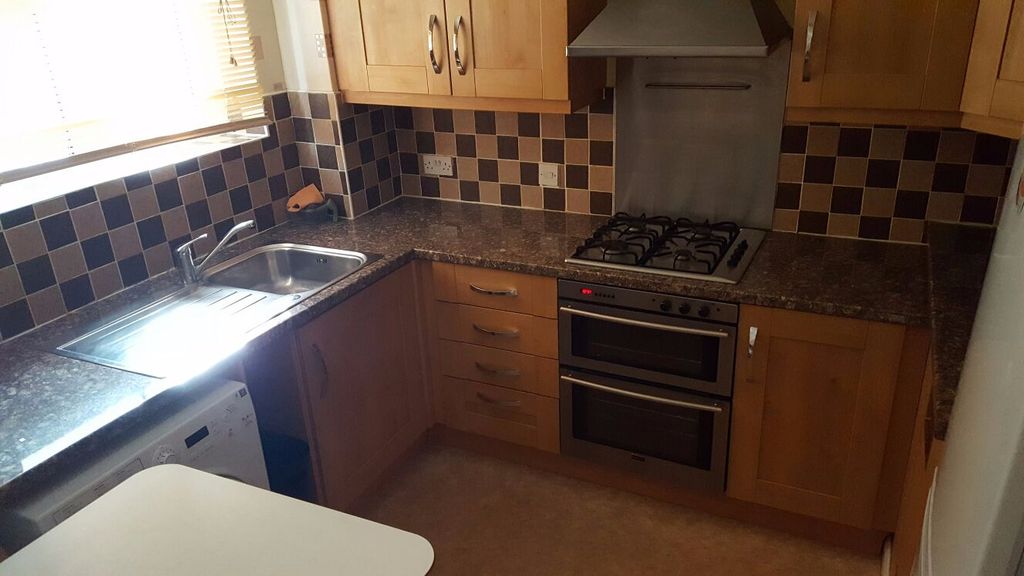 Property photo 1 of 5