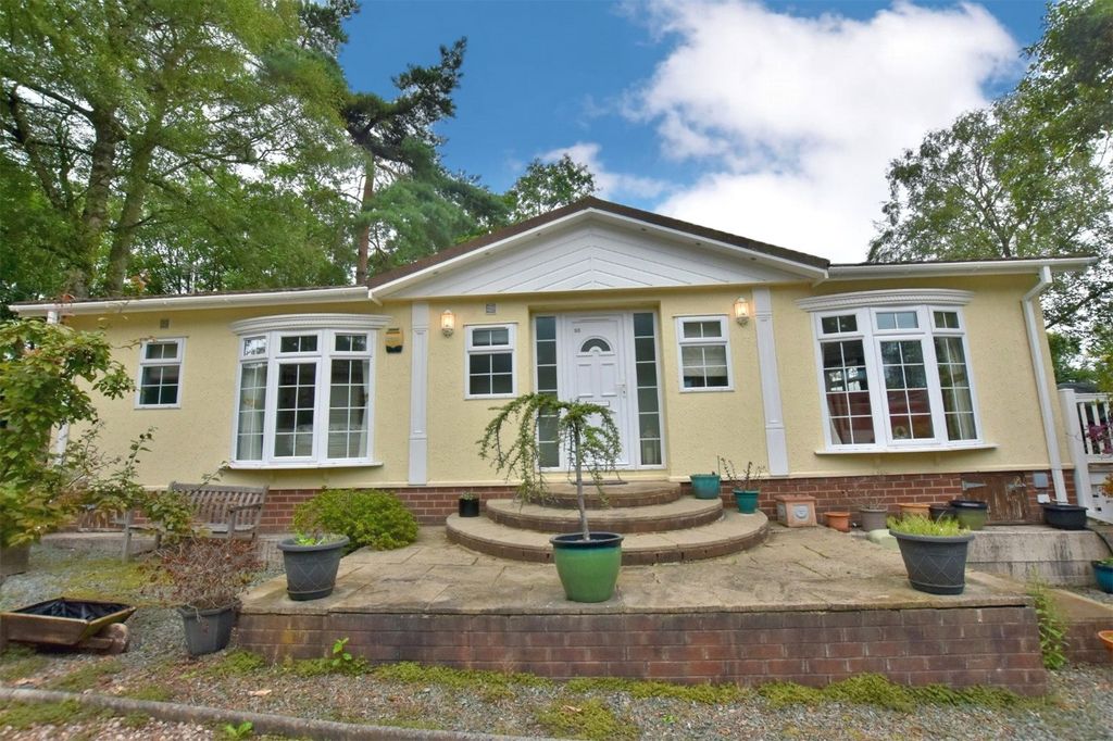 Property photo 1 of 28 Front