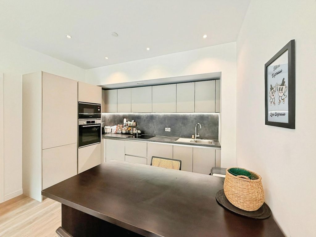 Property photo 2 of 18 Picture No. 19