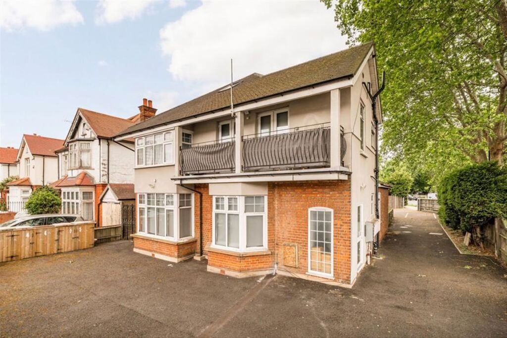 Property photo 1 of 8