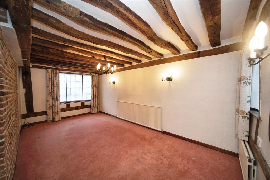 Property photo 3 of 17 Picture No. 02