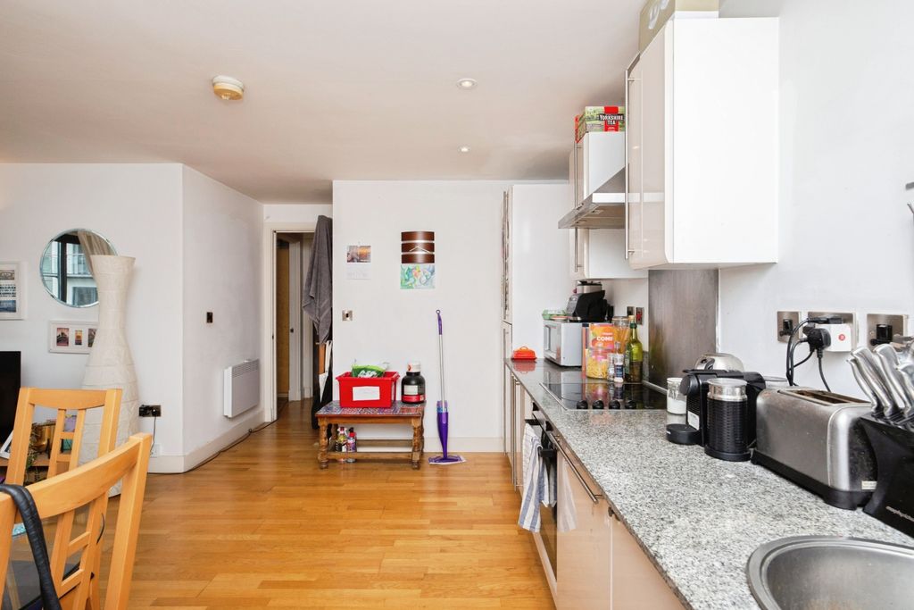 Property photo 3 of 13 Kitchen