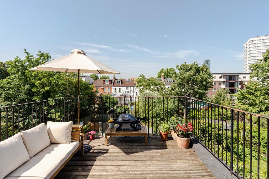 Property photo 2 of 20 347954 - Flat C, 9 Cranwich Road-35.Jpeg