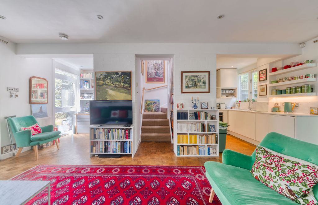 Property photo 2 of 14