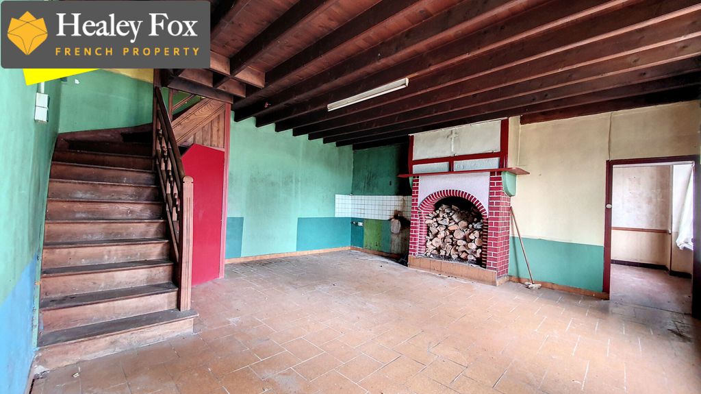 Property photo 2 of 17