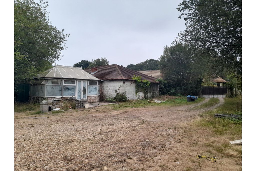 Property photo 3 of 9