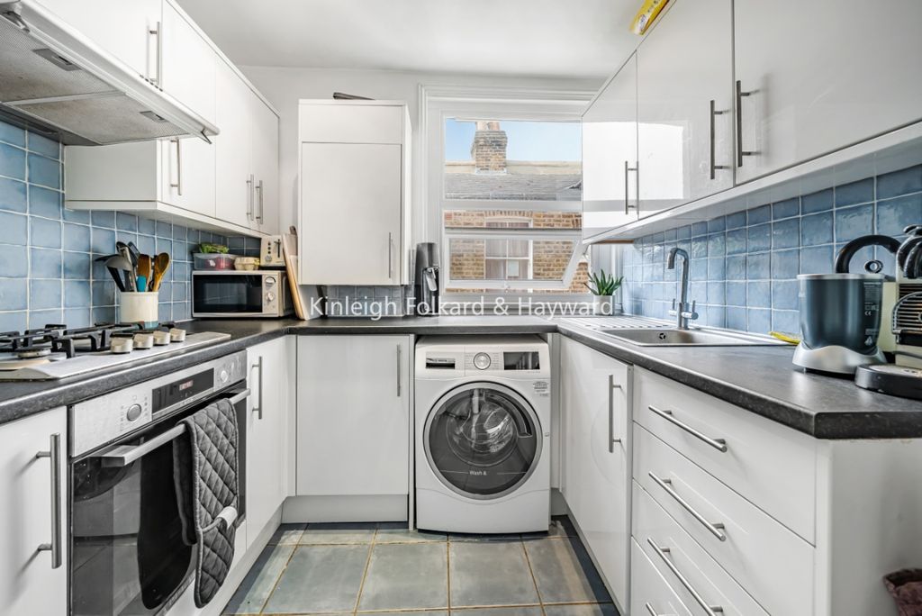 Property photo 3 of 7 c8596204-Aa3A-4516-8