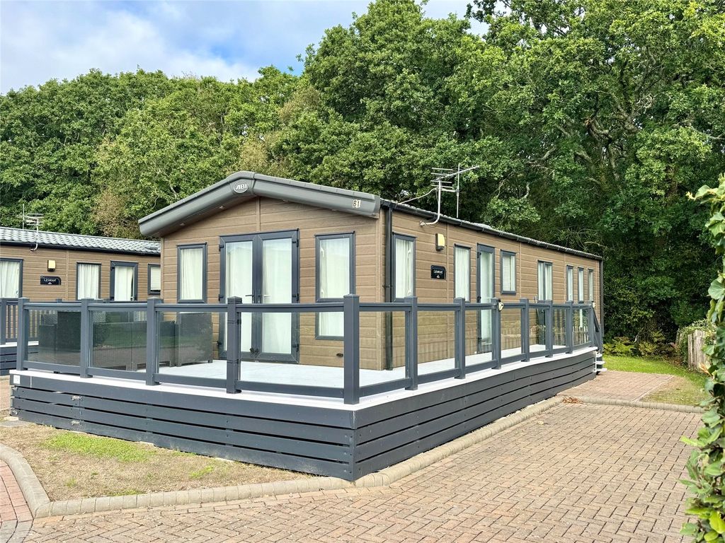 Property photo 1 of 10 Picture No. 12