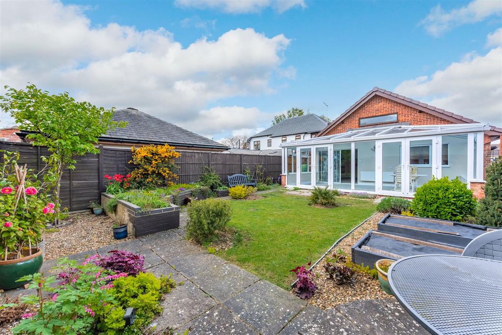 Property photo 2 of 29 Garden