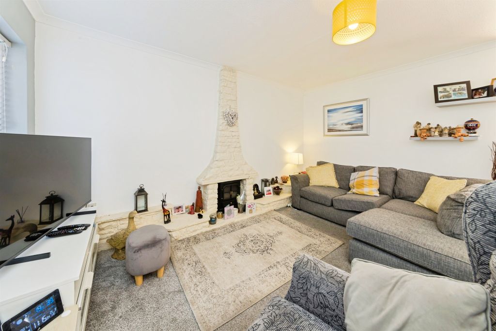 Property photo 2 of 14