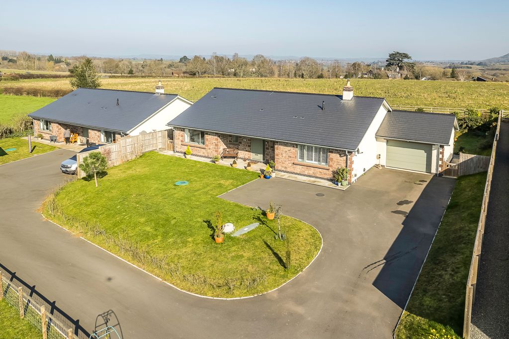 Property photo 1 of 29 Picture No. 60