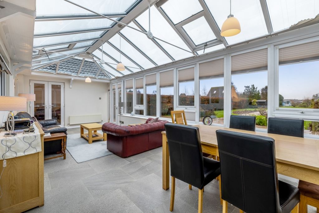 Property photo 3 of 30 3 Fishergate (Spalding)-26