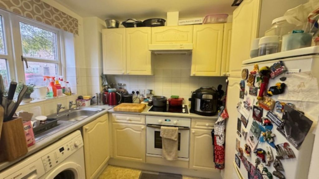 Property photo 2 of 6