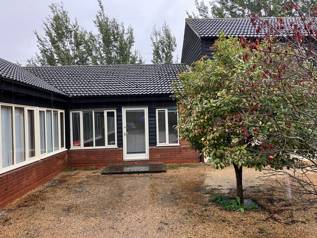 Property photo 1 of 5