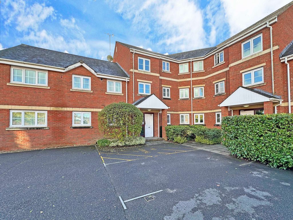 Property photo 1 of 10