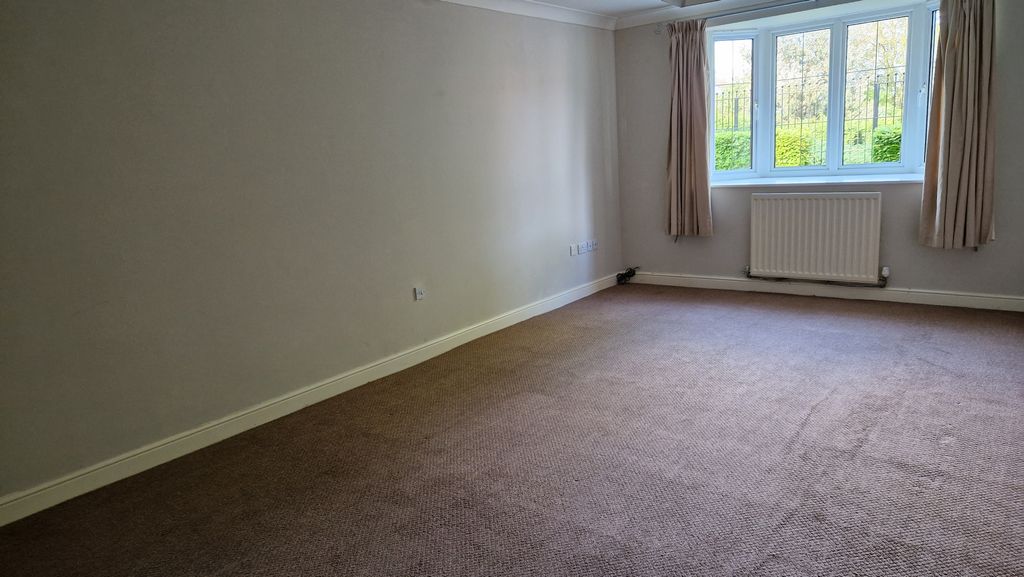 Property photo 3 of 14 Lounge/Diner