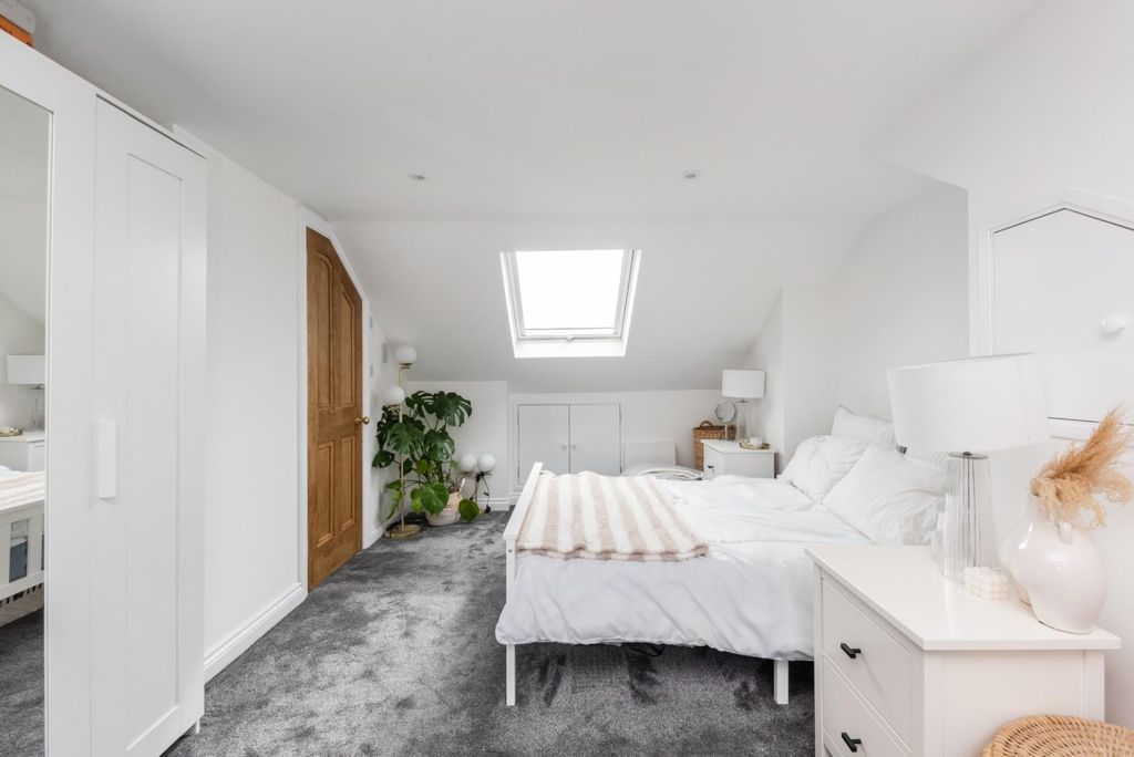 Additional image 10 of 4 bed terraced house to rentPera Place, Bath BA1