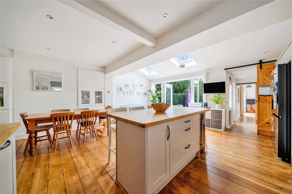 Property photo 3 of 14 Dining Area