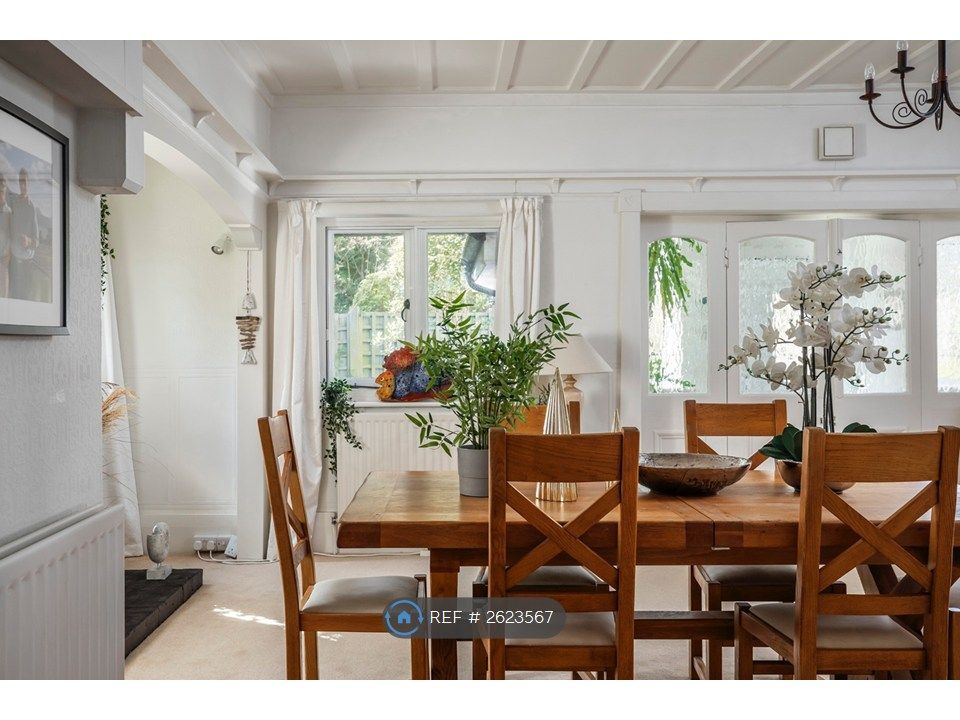 Property photo 1 of 33