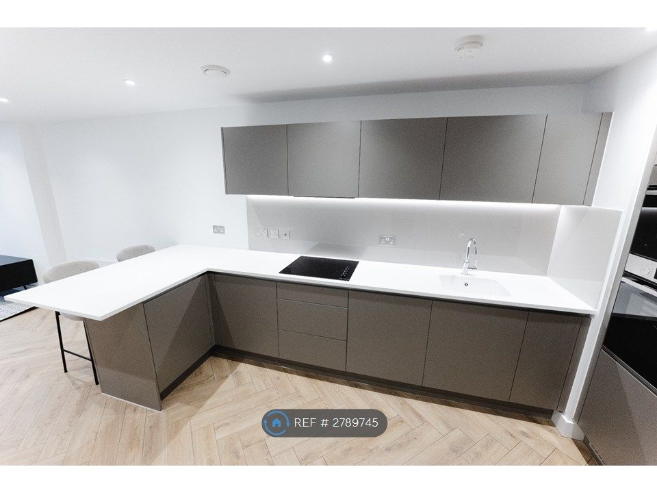 Property photo 3 of 33