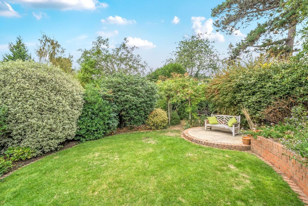 Property photo 2 of 19 Picture No. 50