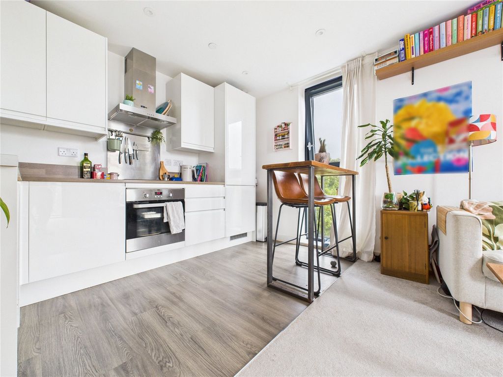 Property photo 3 of 15 Picture No. 14