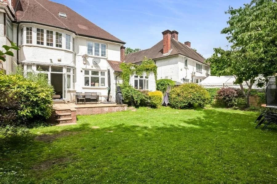 Property photo 2 of 11 5377941
