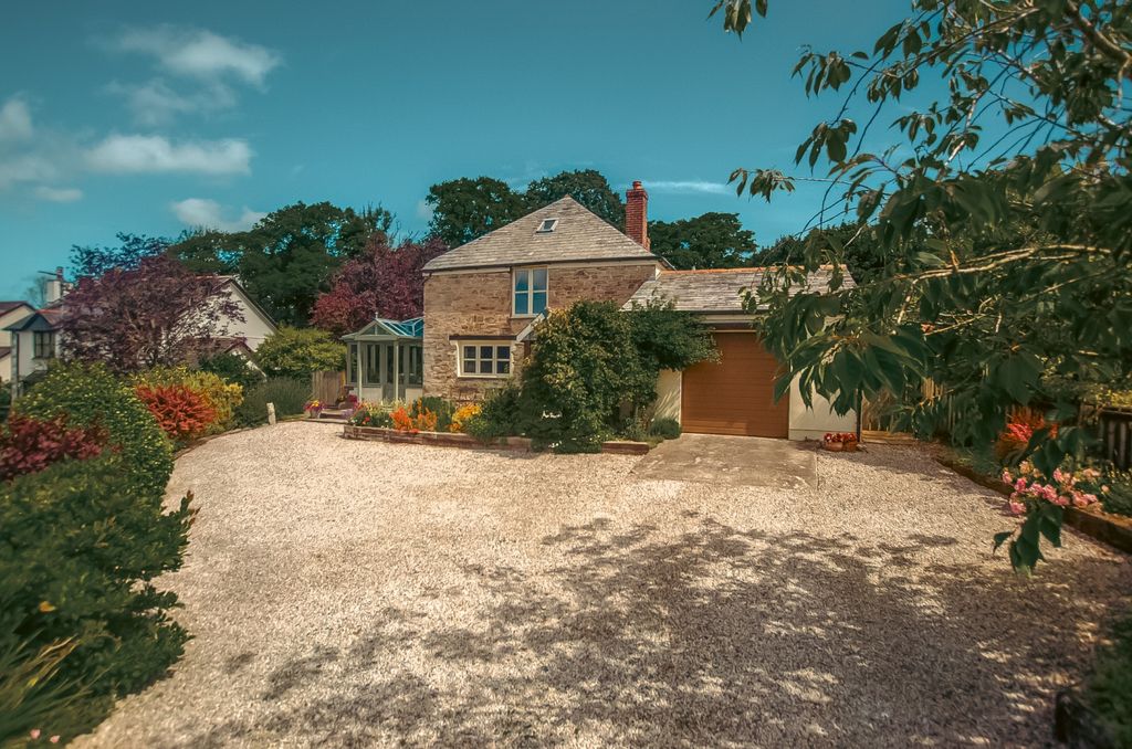 Property photo 1 of 14 Priors Barn Tps Bodmin 01208 74182-11