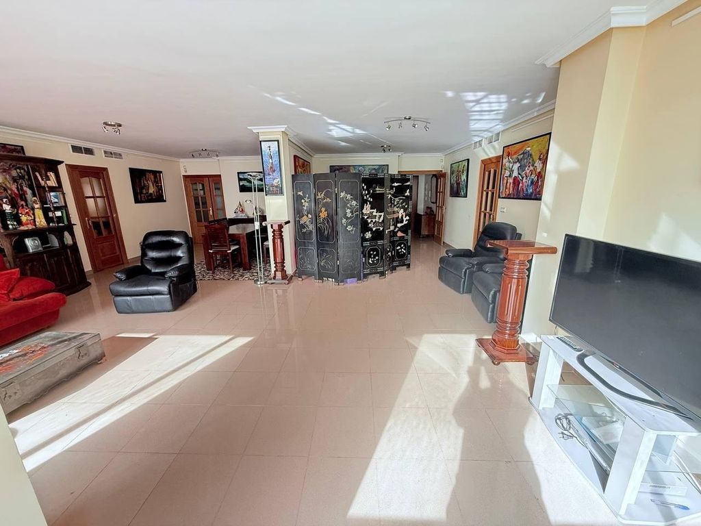 Property photo 3 of 50