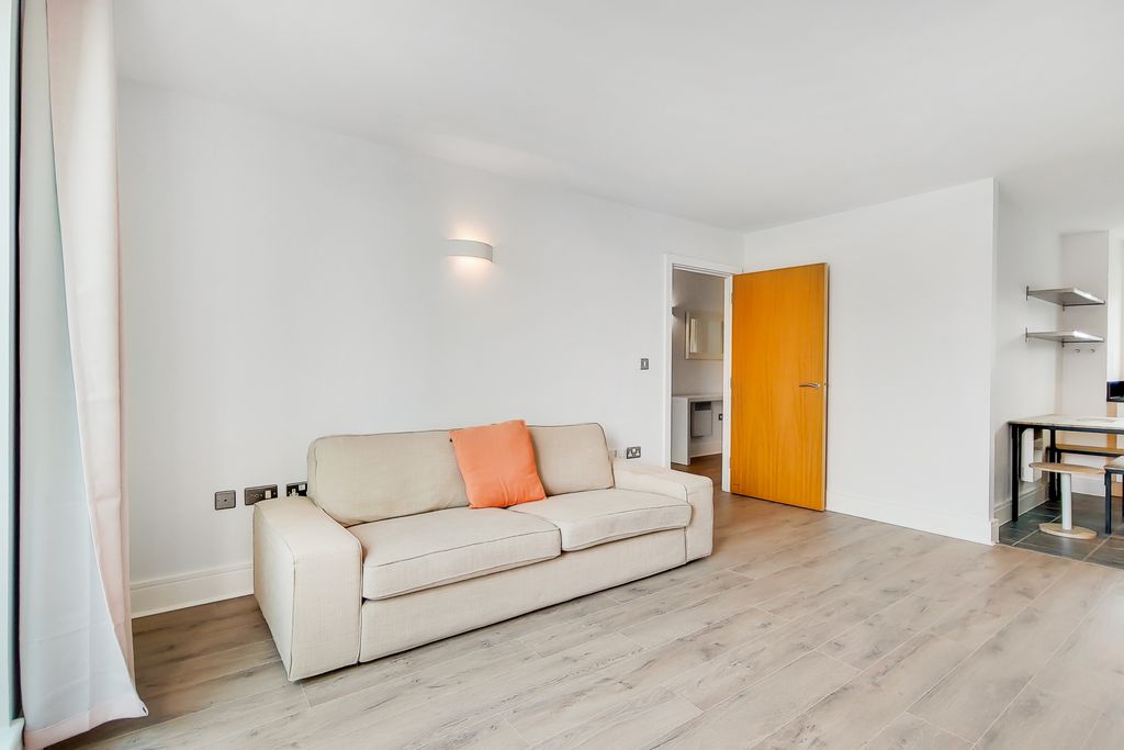 Property photo 3 of 9