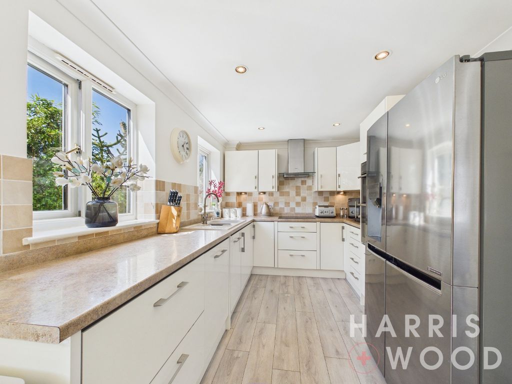 Property photo 2 of 37 5055802