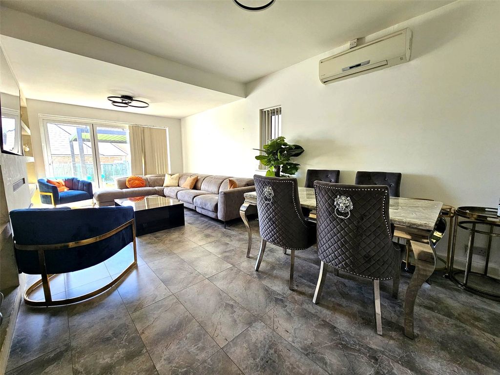 Property photo 1 of 13 Picture No. 08