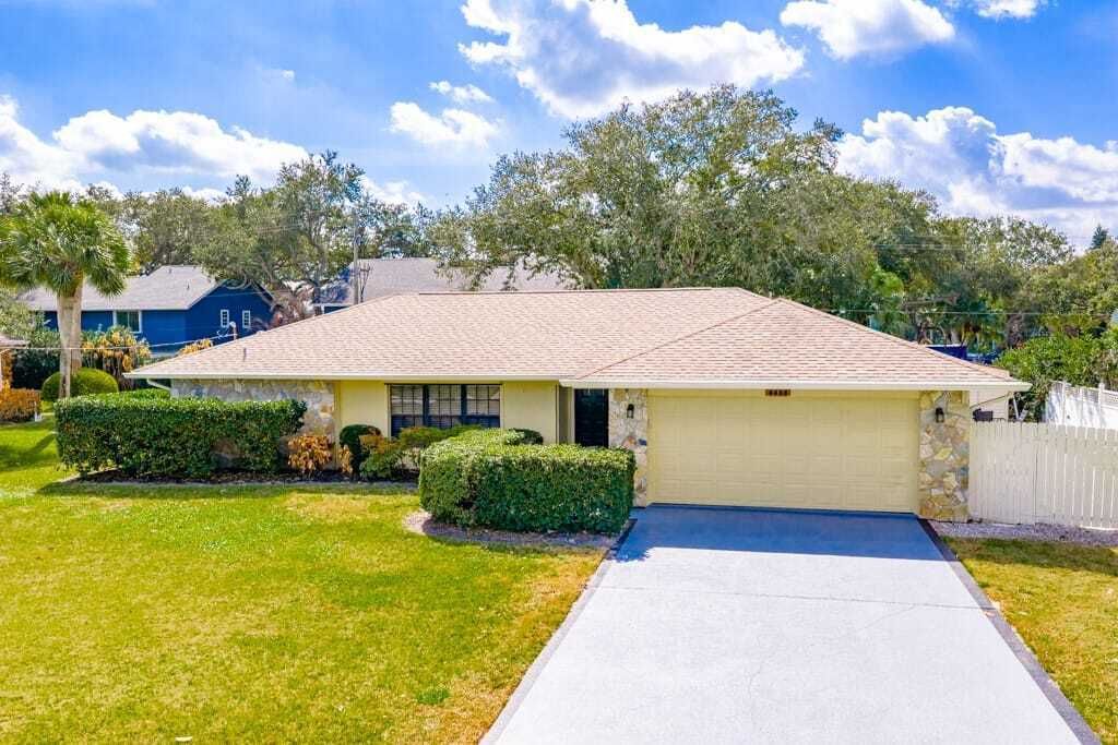Property photo 1 of 31