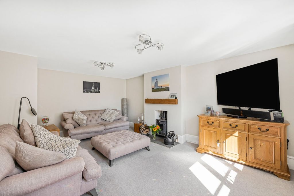 Property photo 3 of 29 Picture No. 05