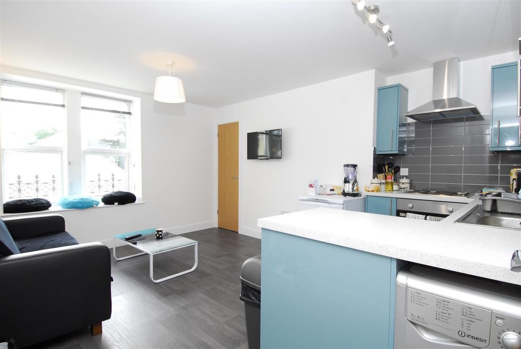Property photo 2 of 6 1Quakerlnf5001.Jpg