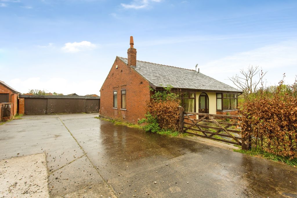 Property photo 1 of 19 10 Walnut Avenue, Wigan Wn1 3Xe