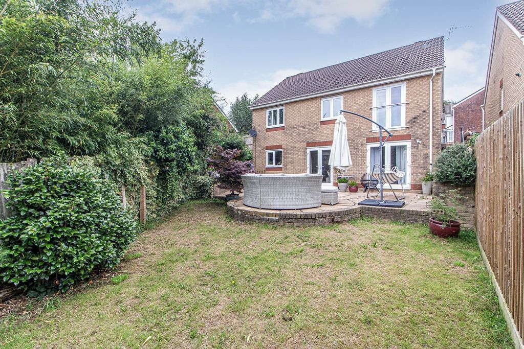 Property photo 2 of 37