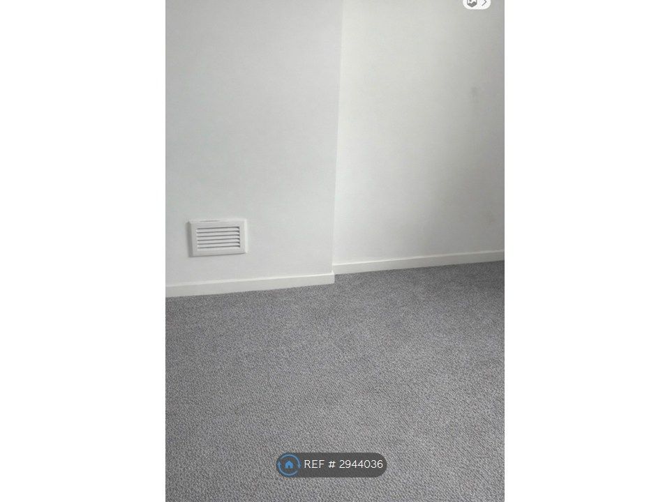 Property photo 1 of 3
