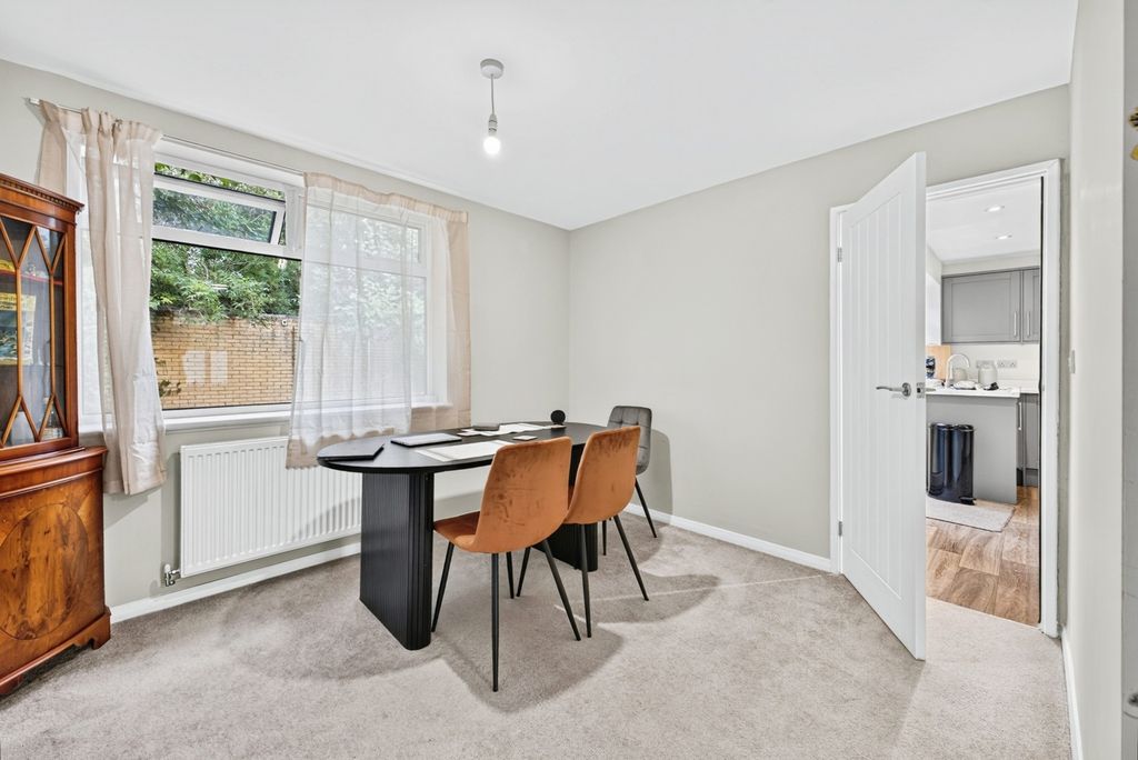 Property photo 1 of 10 1